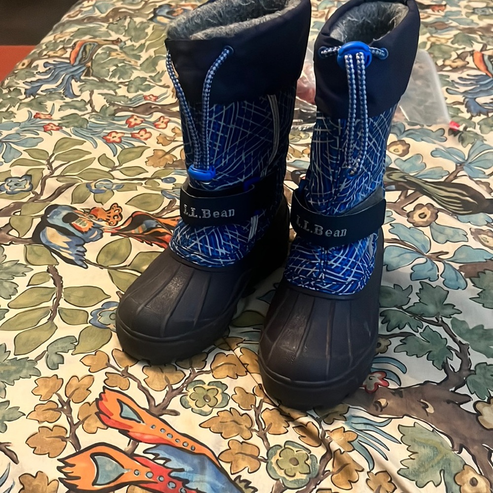 Toddler L.L. Bean winter waterproof boot. Like new